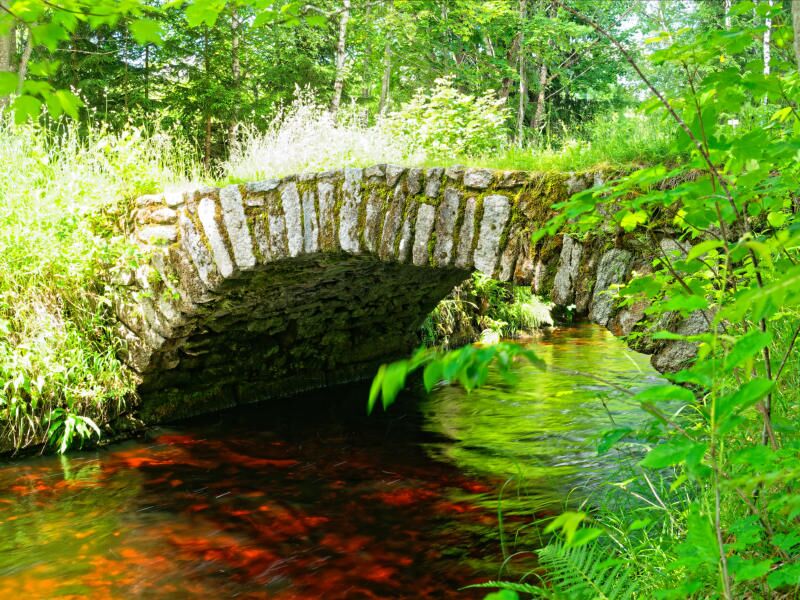 Historische Brücke über den Vchynicko-Tetovsky kanal